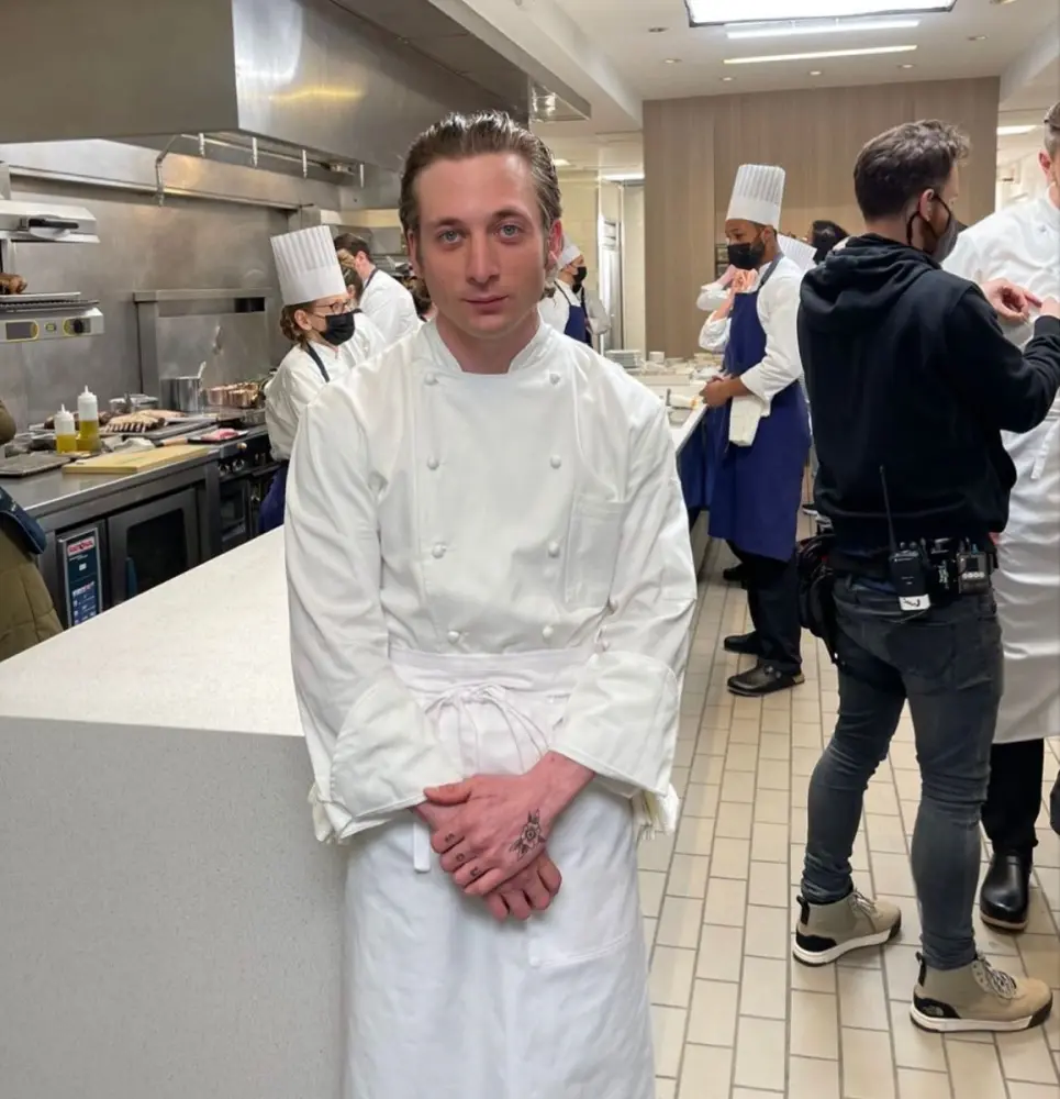 Curso de culinária para a Lari aprender a cozinhar e o Gustavo ter uma folguinha.